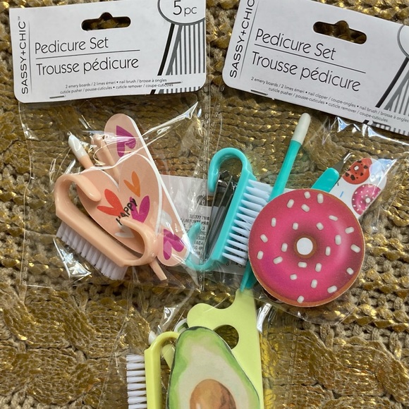 NIP “Heart Theme” 5 Piece Nail Pedicure / Manicure Tool Set Sassy+Chic - Picture 4 of 4